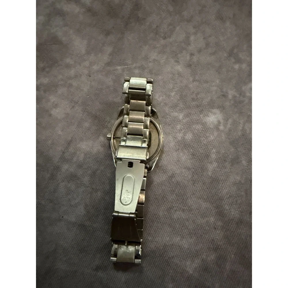 This Kenneth Cole Reaction Watch Men for Parts Or Repair